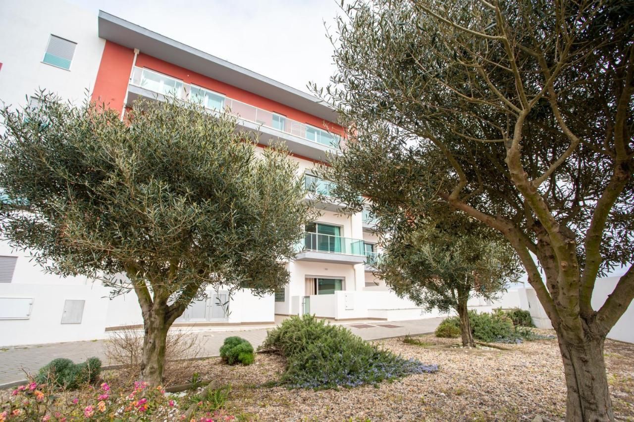 Restlesswave Apartment Peniche Bagian luar foto