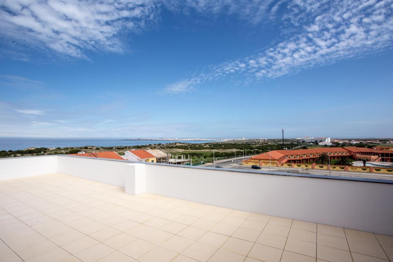 Restlesswave Apartment Peniche Bagian luar foto